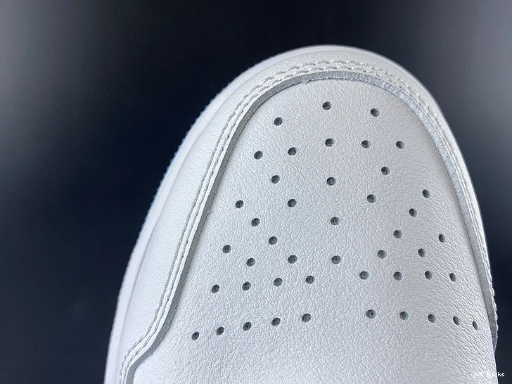 Jordan  1 BQ6472-114 Air AJ1 MID 0206